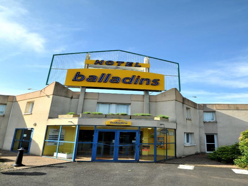 The Originals Access, Hotel Clermont-Ferrand Nord Chateaugay Exterior photo