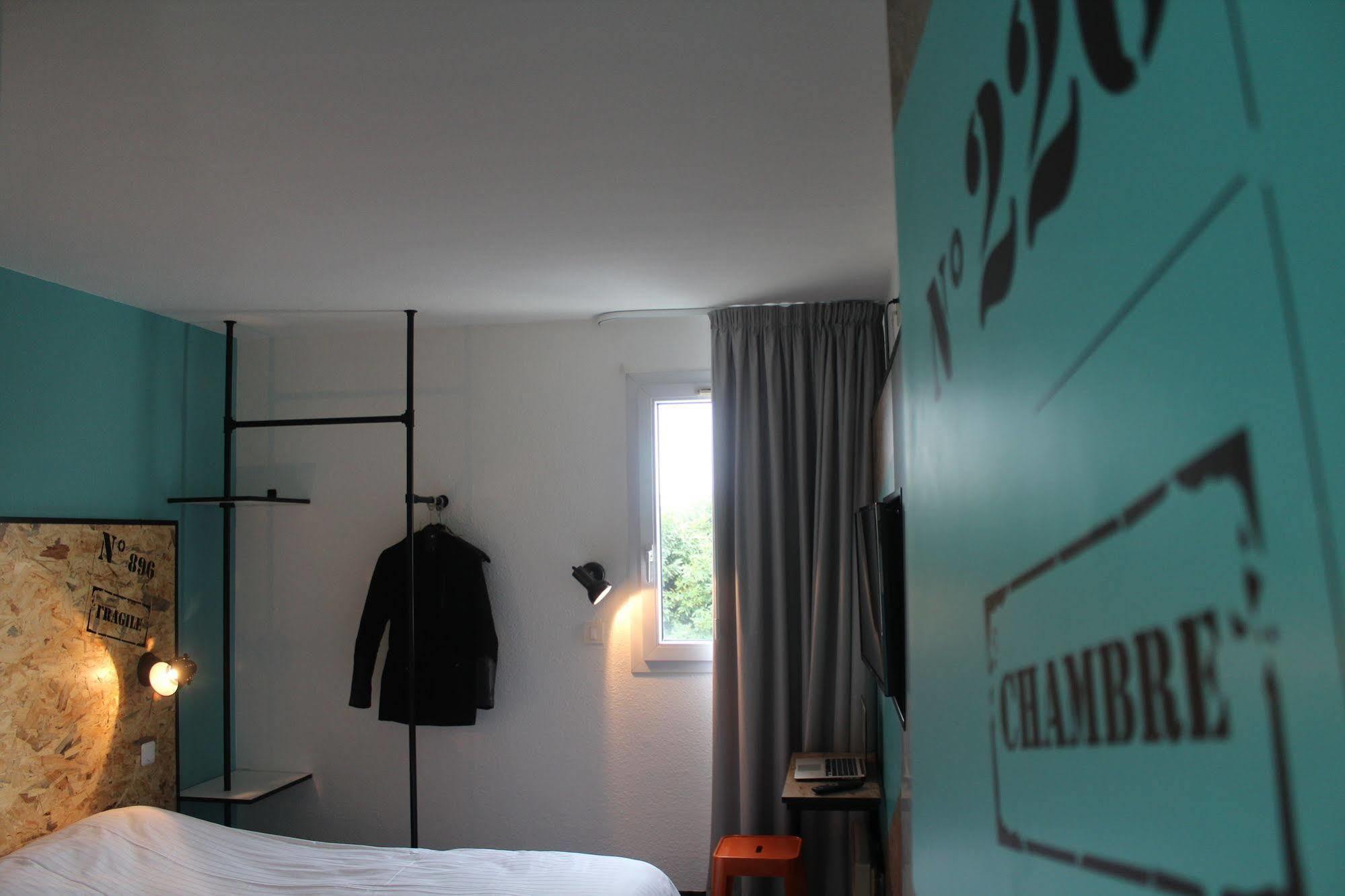 The Originals Access, Hotel Clermont-Ferrand Nord Chateaugay Exterior photo